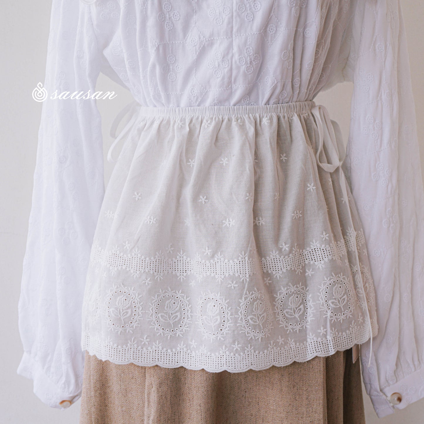 Aria lace skirt layered