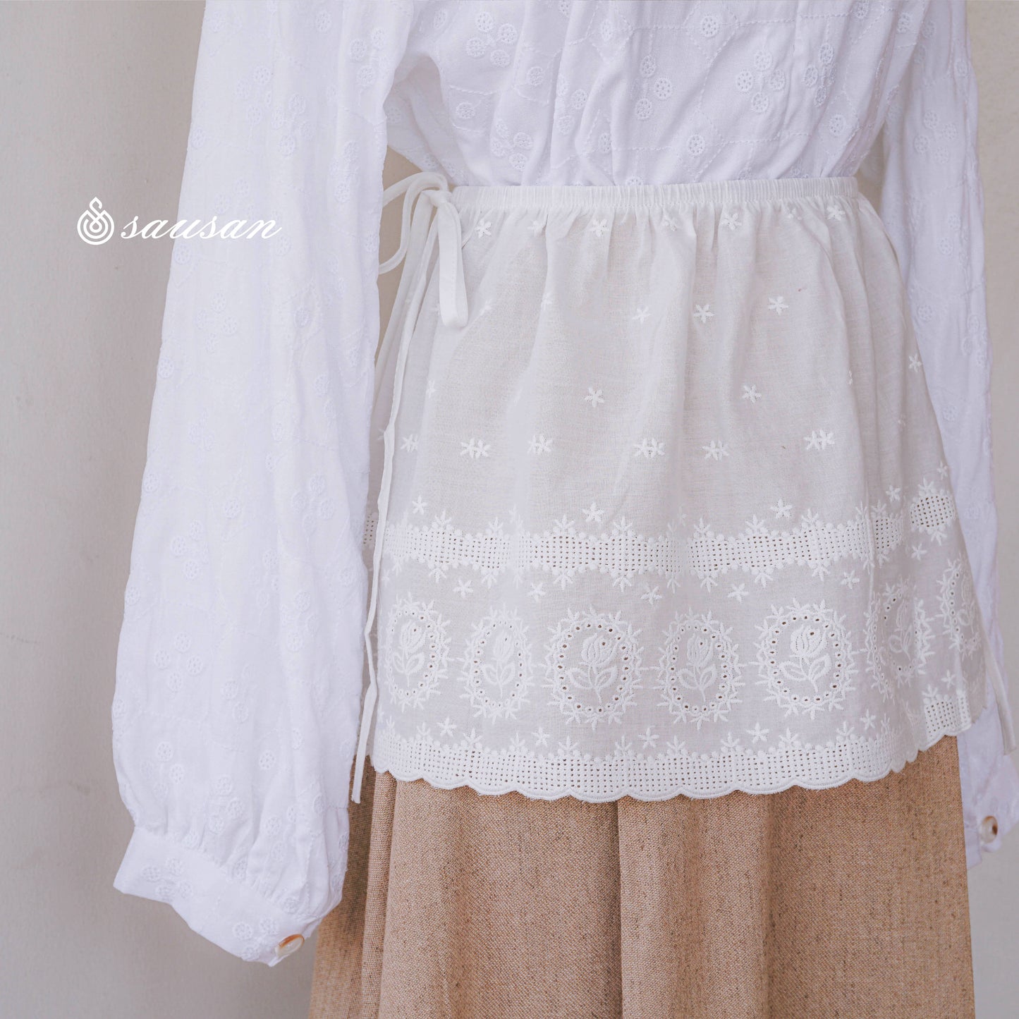 Aria lace skirt layered