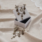 Wonderland Brooch Pin