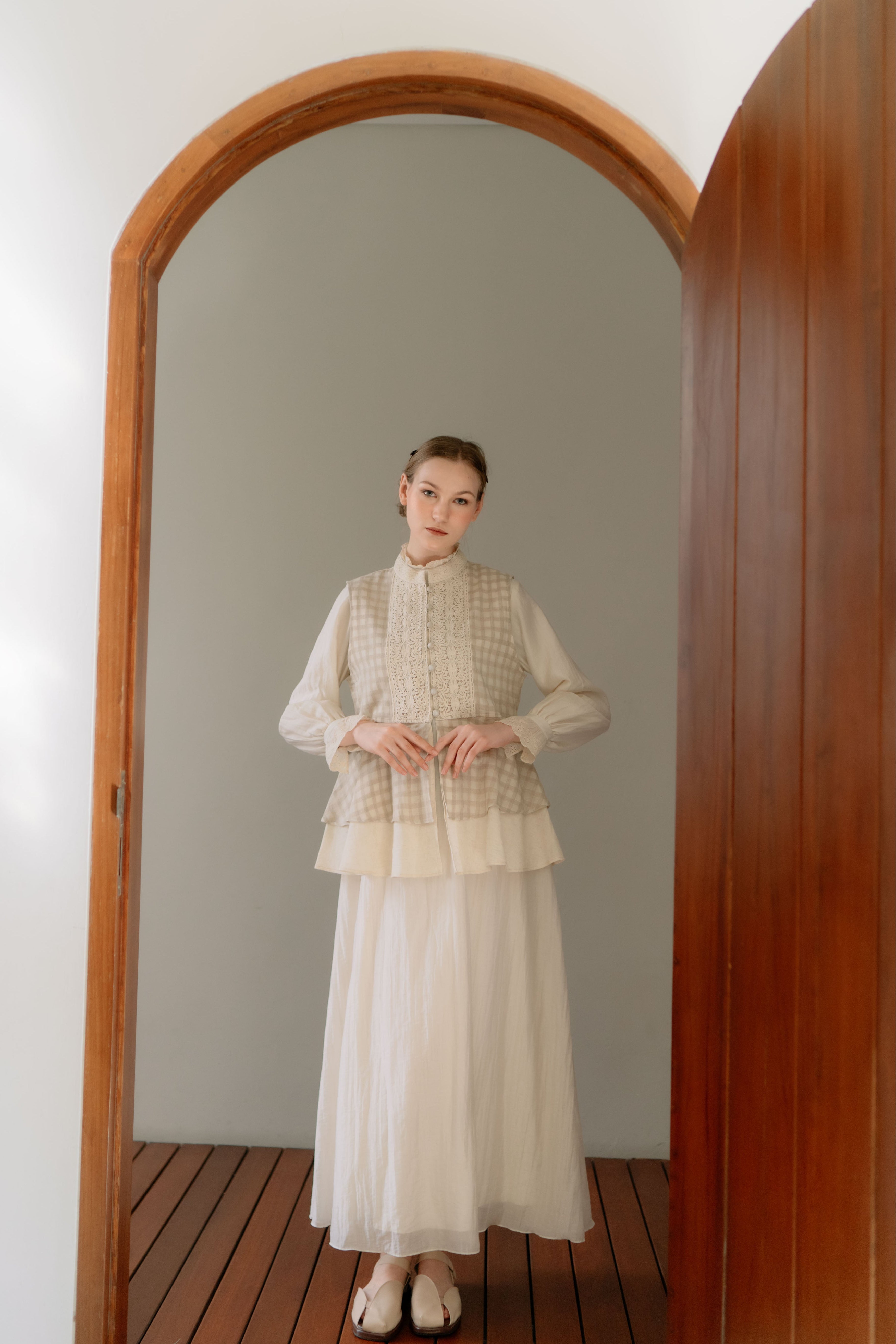 Sephia  - Camili Vest