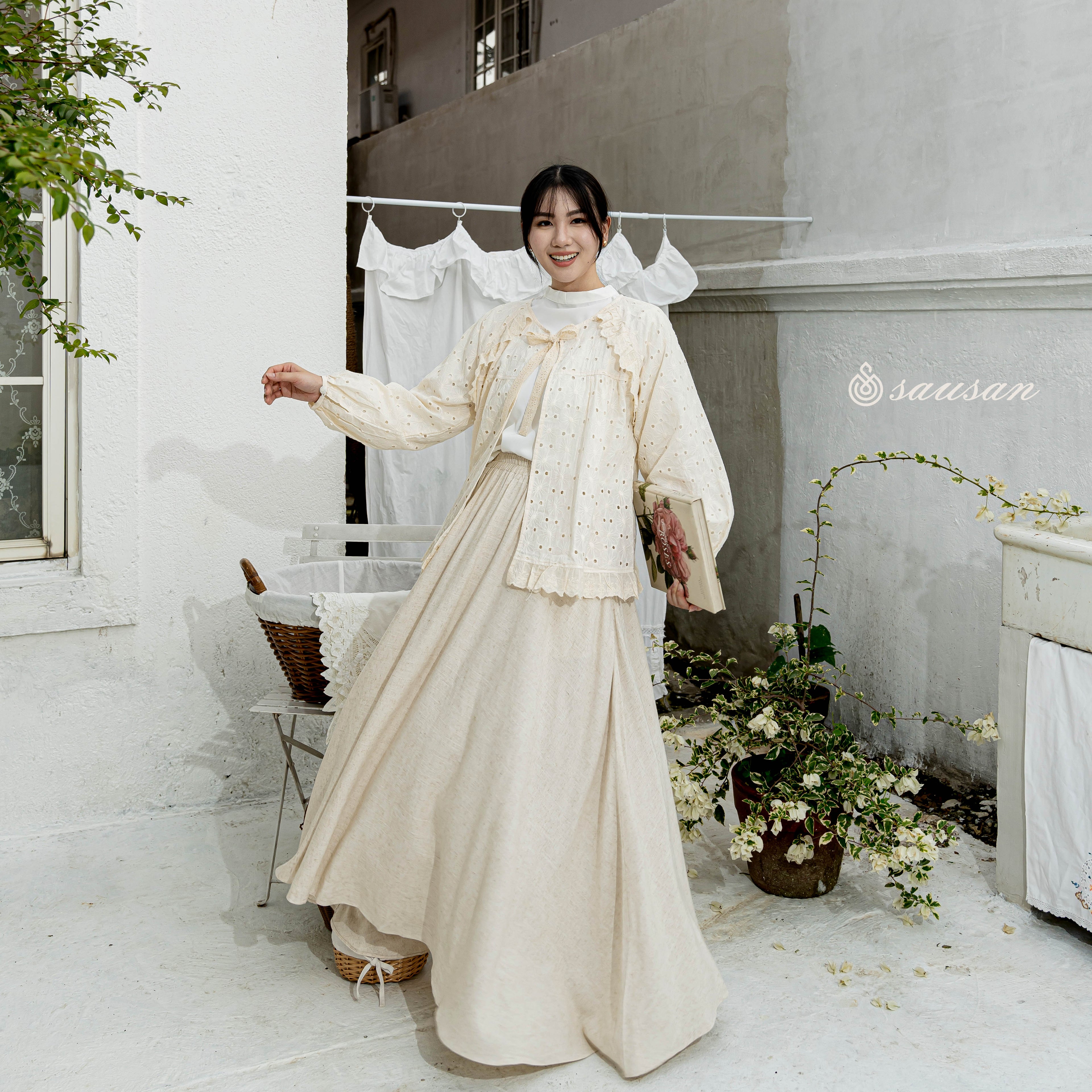 Lune Belle - Jossie Outer