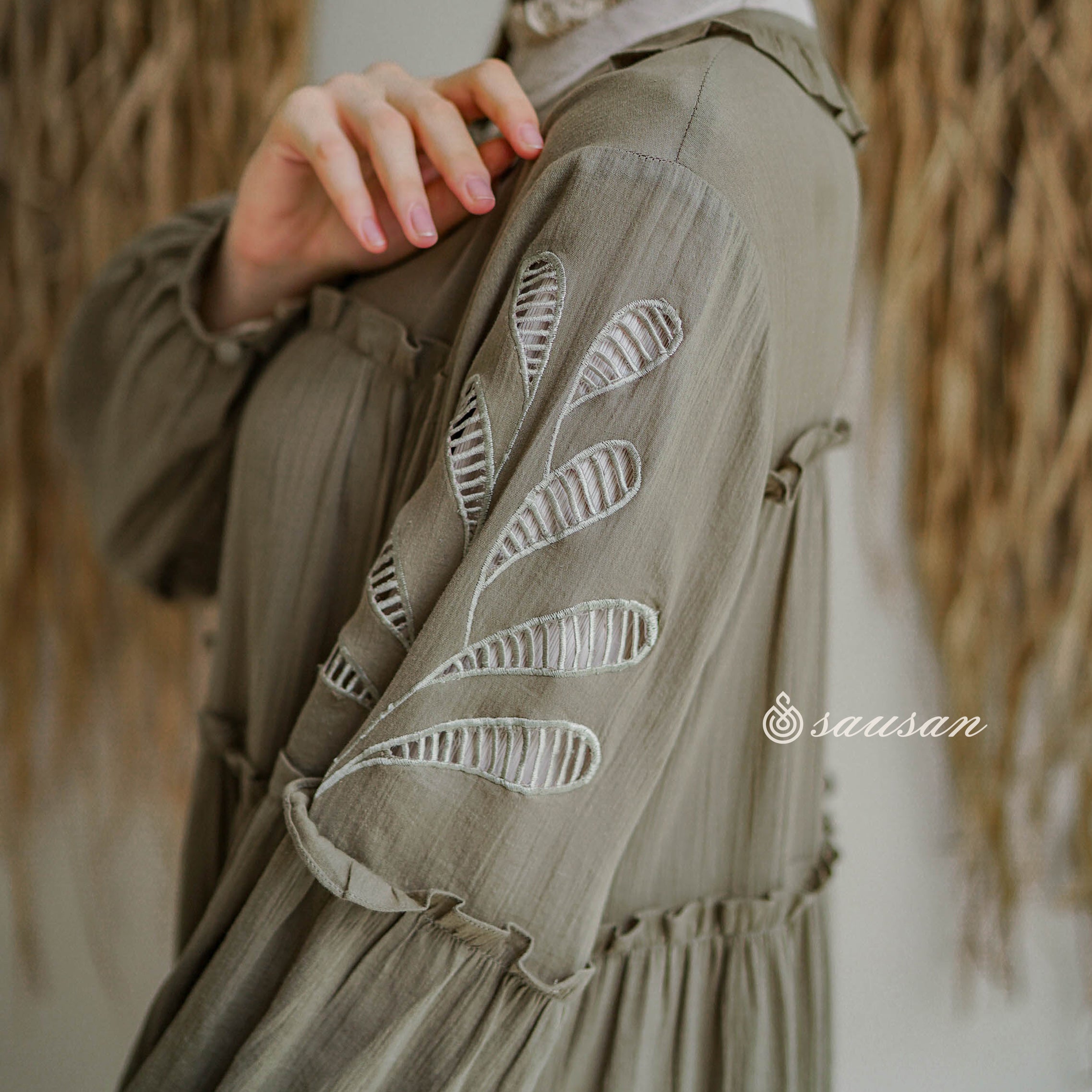 Tranquil Vacation -  Gretha Dress Outwear