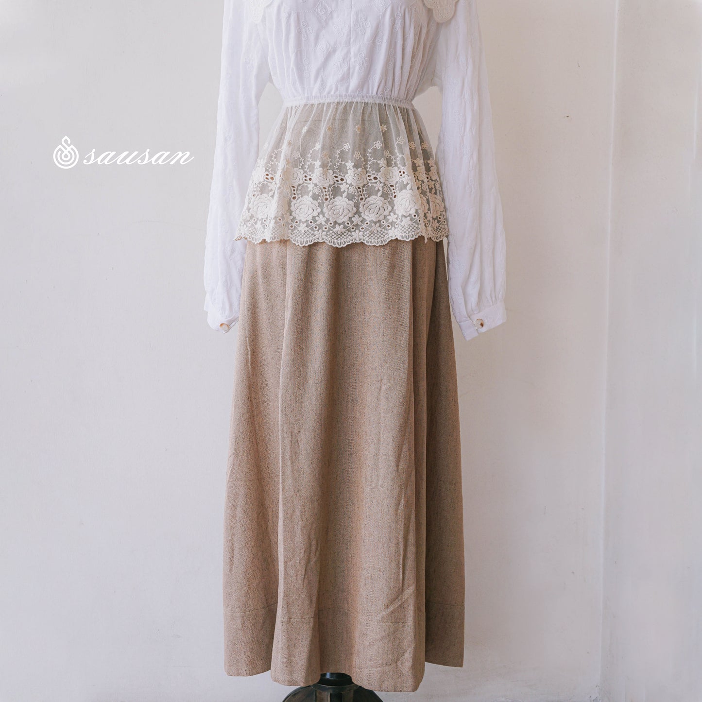 Elise lace skirt layered